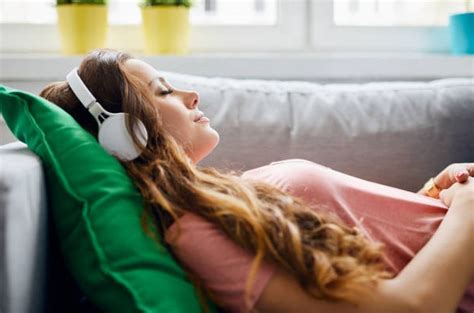 Should You Listen to Music While Sleeping: A Detailed Discussion